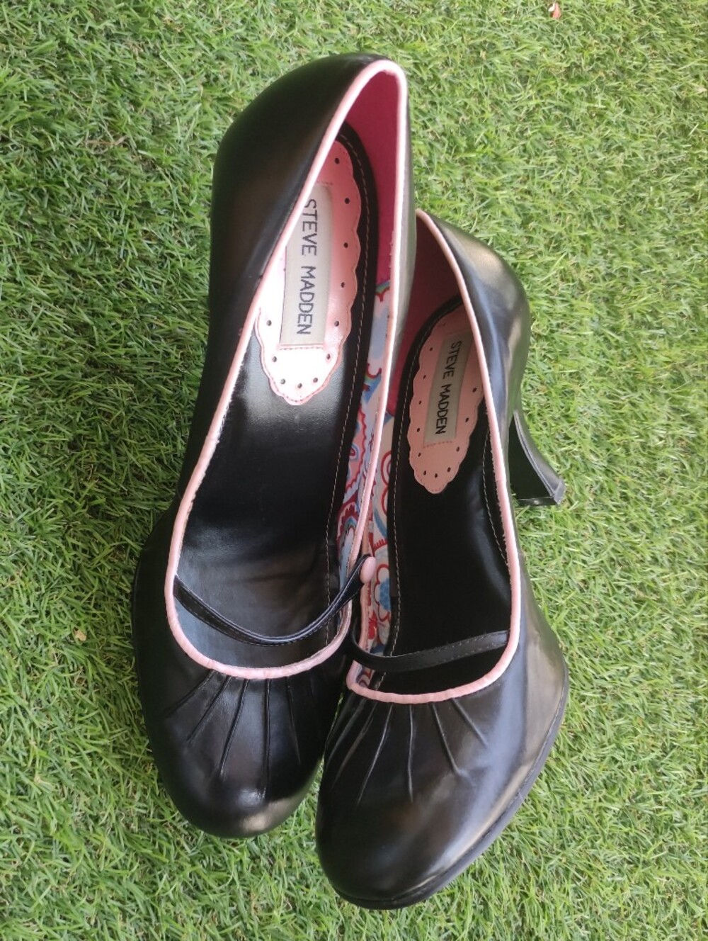 Vintage Y2k 2005 Steve Madden Black and Pink Mary Jane Heels - Picture 1 of 6